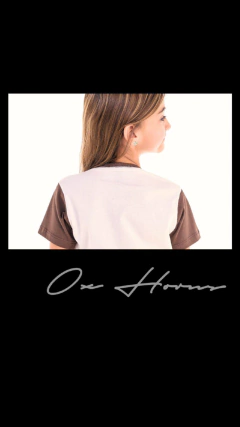 T-SHIRT OX HORNS INFANTIL MENINA COM STRASS CREME E MARROM - SELARIA GUIMARÃES