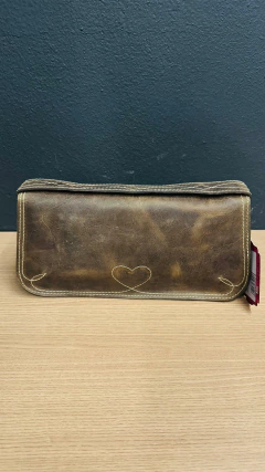 BOLSA FEMININA GOYAZES COURO LEGÍTIMO DALLAS TABACO - SELARIA GUIMARÃES