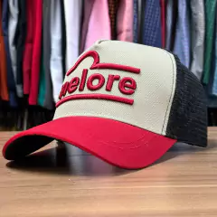 BONÉ NELORE BEGE E VERMELHO COM TELINHA PRETA BORDADO na internet