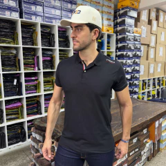 CAMISA GOLA POLO TXC MASCULINA PRETA CLASSIC BORDADA REGULAR na internet