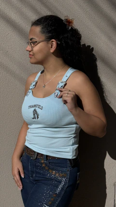 T-SHIRT REGATA FEMININA THANKFIELD 2 FIVELAS BORDADA TKF 1875 - comprar online