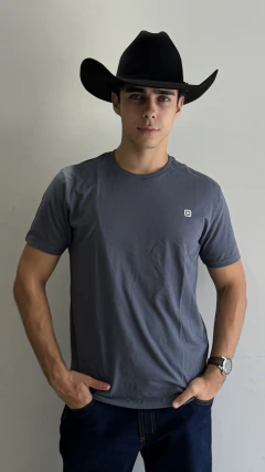 CAMISA MALHA TXC MASCULINA FIO 30 LOGO SILKADA GRAFITE