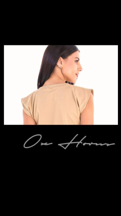 MUSCLE TEE OX HORNS FEMININA ESTAMPADA COM STRASS BEGE na internet