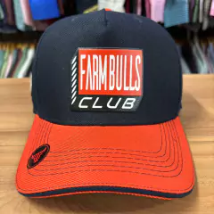 BONÉ FARM BULLS CHAMPIONS WESTERN BRAND AZUL MARINHO LARANJA - SELARIA GUIMARÃES