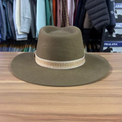 CHAPEU MUNDIAL ABA 8 LÃ CASTOR BANDINHA TRANÇADA DOURADA - loja online