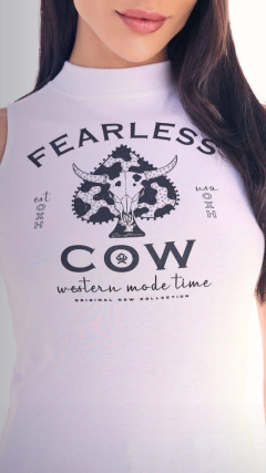 REGATA GOLA ALTA FEMININA OX HORNS COM STRASS BRANCA - comprar online