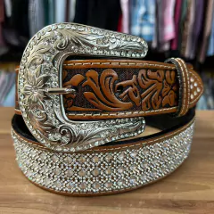 CINTO SELARIA GUIMARÃES DE COURO MARROM TODO EM STRASS PRATA na internet