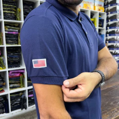 CAMISA MASCULINA GOLA POLO THANKFIELD MARINHO LOGO VERDE - comprar online