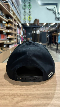 BONÉ WRANGLER PRETO LOGO BEGE NEOM LONG LIVE COWBOYS na internet