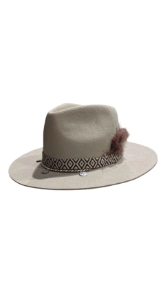 CHAPEU PRALANA TARÔ ABA RETA 7,5 MARFIM COM CAIXA