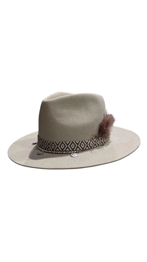 CHAPEU PRALANA TARÔ ABA RETA 7,5 MARFIM COM CAIXA