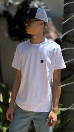 CAMISA ELASTANO TXC MASCULINA BRANCA LOGO SILICONE - comprar online