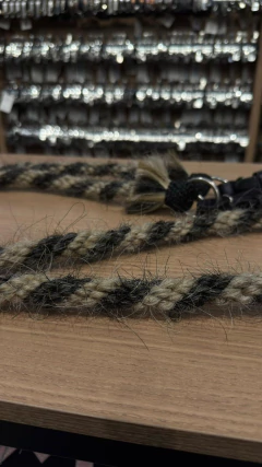 RÉDEA DE CRINA CABELOS DE CAVALO TRANÇADA SELARIA GUIMARÃES - comprar online