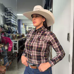 CAMISETE MINUTY XADREZ FEMININA VINHO C/ CINZA BOLSO FRONTAL - comprar online