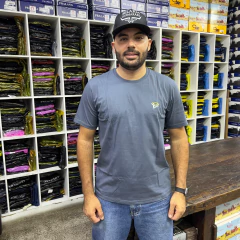 CAMISA OITO SEGUNDOS MASCULINA CINZA COWBOY E CAMINHONETE - comprar online