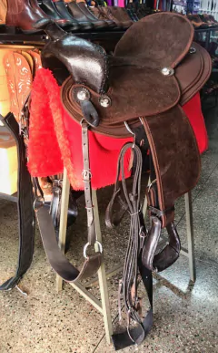 SELA EM NEOPRENE E CAMURÇA PARA TAMBOR E BALIZA - comprar online