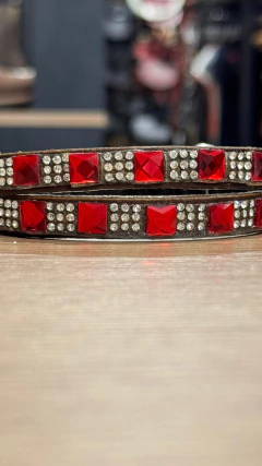 BANDINHA PARA CHAPÉU COURO LEGITIMO PEDRARIA VERMELHA na internet