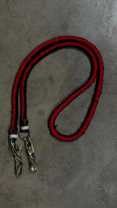 RÉDEA LÃ TRANÇADA VERMELHO PRETO COURO CRU SELARIA GUIMARÃES