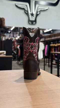 Imagem do BOTA TEXANA INFANTIL CANO BORDADO ROSA E BRANCO FLORAO ROSA