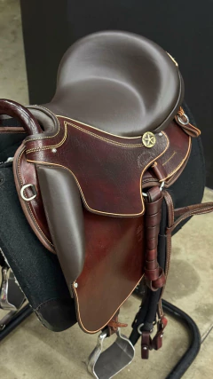 SELA PISTA MARCHADOR COQUELUCHE AUSTRALIANA PREMIUM MARROM