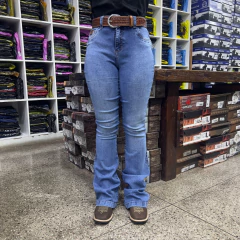 CALÇA SELVAGEM FEMININA BOOT CUT PREMIUM BORDADO CÔS BOLSO TRASEIRO - SELARIA GUIMARÃES