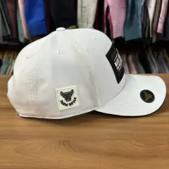 BONÉ FARM BULLS MADE FOR THE REAL FARMERS BRANCO - SELARIA GUIMARÃES