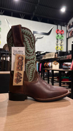 BOTA TEXANA FEMININA COURO LEGITIMO BORDADO RED DOG CAFÉ