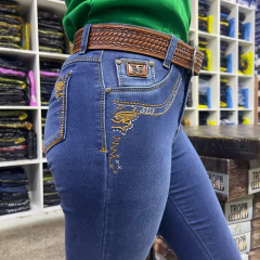 CALÇA SELVAGEM FEMININA BOOT CUT BORDADO FRONTAL BOLSO TRASEIRO na internet