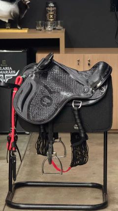 SELA GRANDE DE CABEÇA COMPLETA EM COURO LEGITIMO