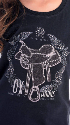 T-SHIRT OX HORNS INFANTIL MENINA ESTAMPADA COM STRASS PRETA - comprar online
