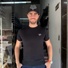 CAMISA OITO SEGUNDOS MASCULINA PRETA TOURO BULL RIDER EUA - SELARIA GUIMARÃES