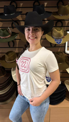 CAMISETA SLIM FEMININA TXC MEIA MALHA PENTEADA BORDADA na internet