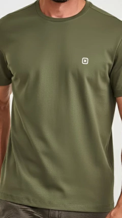 CAMISA MALHA TXC MASCULINA VERDE MILITAR FIO 30 LOGO PEITO - comprar online