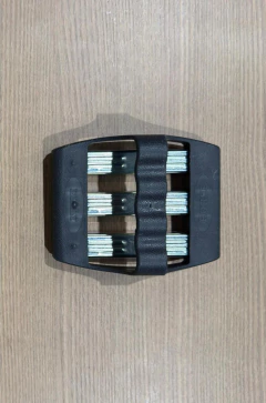 RASPADEIRA EM ZINCO E ALÇA DE PVC PARA LIMPEZA DE CAVALO na internet