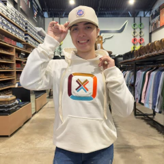 MOLETOM TXC FEMININO OFF WHITE REGULAR BORDADA CAPUZ E BOLSO na internet