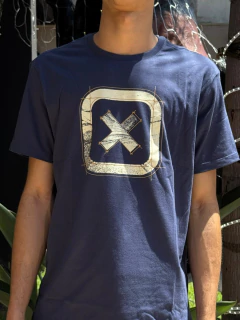 CAMISA MALHA TXC MASCULINA MARINHO FIO 30 LOGO PEITO - SELARIA GUIMARÃES