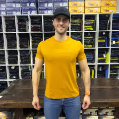 CAMISETA TXC MASCULINA CLASSIC LOGO BORDADO MOSTARDA - comprar online