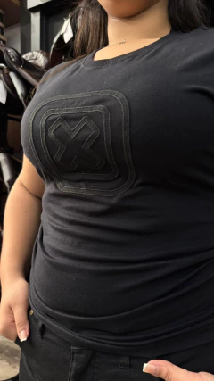CAMISETA TXC SLIM FEMININA MALHA BORDADA PRETA - loja online
