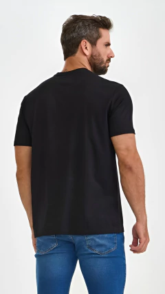 CAMISA TXC MASCULINA REGULAR MALHA PRETA LOGO APLICADA - comprar online