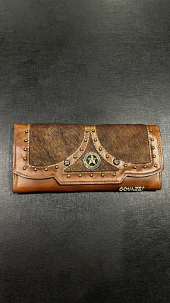 CARTEIRA GOYAZES BOVINA COURO DALLAS FURTA COR C-2518 - SELARIA GUIMARÃES