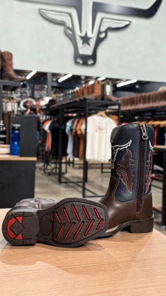 BOTA TEXANA INFANTIL CANO CABEÇA DE BOI FLORAO - CONFORTO - comprar online