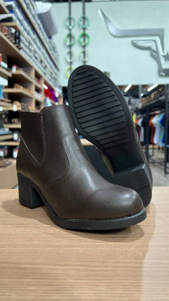 BOTA TEXANA PALMA FEMININA FLOATER CAFE SOLADO VENUS - comprar online