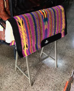 MANTA NAVAJO TAMBOR ROXO/AMARELO/AZUL BOOTS HORSE LÃ 30X32 - comprar online