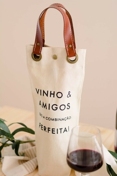 Porta Garrafa Clássico - Vinho e Amigos é a Combinação Perfeita