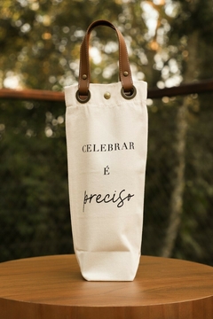 Porta Garrafa Clássico - Celebrar é Preciso - comprar online