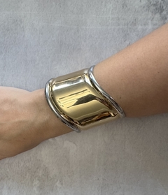 Braceletes largo | dourado com prata - comprar online