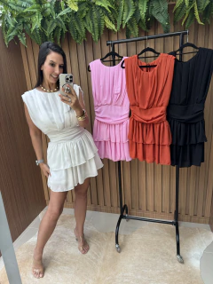 Vestido-macaquinho chiffon | detalhes drapeados - loja online