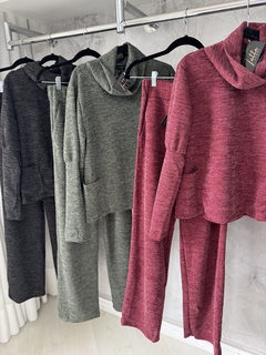 Imagem do Conjunto canelado | blusa gola + calça
