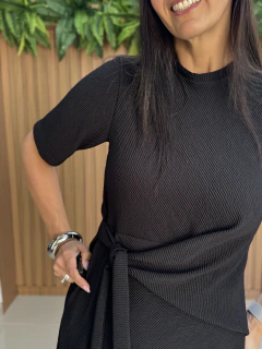 Imagem do Conjunto tecido ana ruga | blusa detalhe amarração + calça