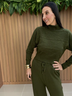 Imagem do Conjunto modal | calça + blusa trabalhada com gola alta